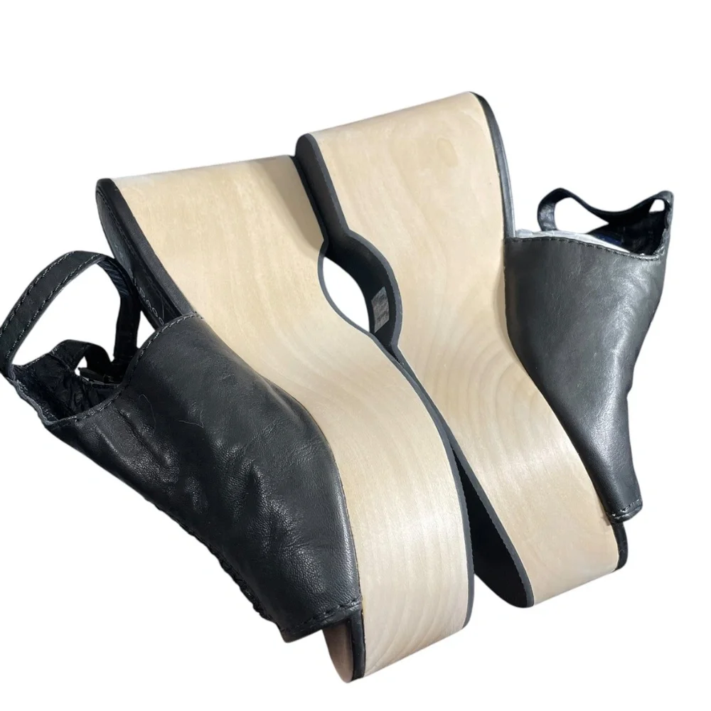 Kelsi Dagger Brooklyn Nova Platform Mules 4 black leather peep toe wooden Y2k